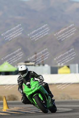 media/Jan-15-2026-Racers Edge (Thu) [[dfebeb70ab]]/3-B Group/Session 1 Turn 15/